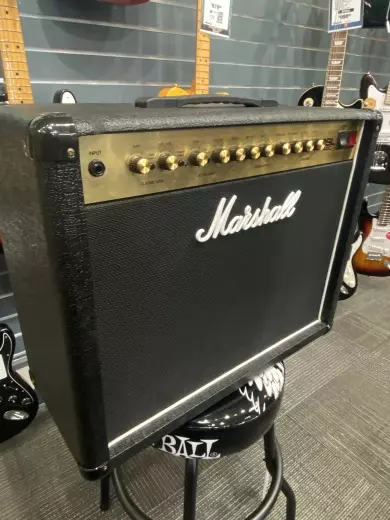 Store Special Product - Marshall - DSL40C